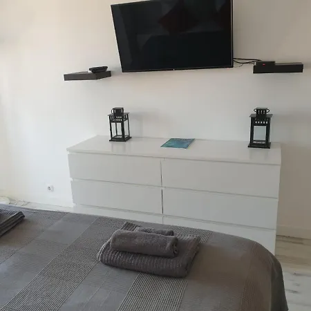 Ocean View 3 *